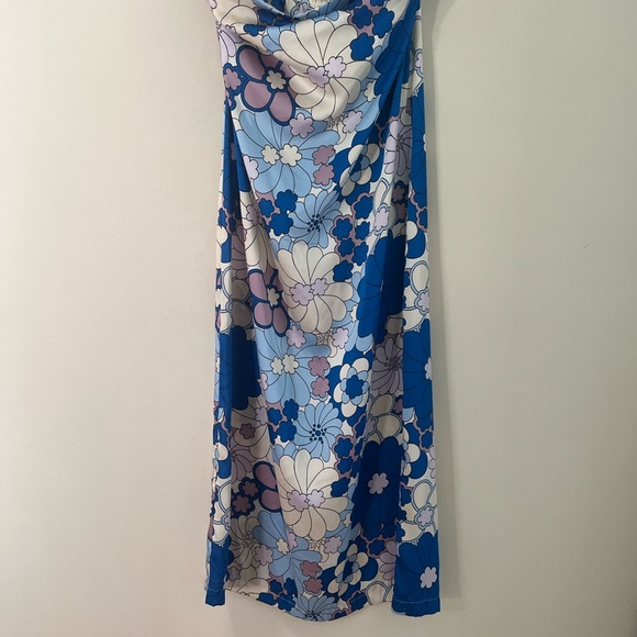 Zara woman’s new retro floral print satin tube midi dress - Picture 7 of 12